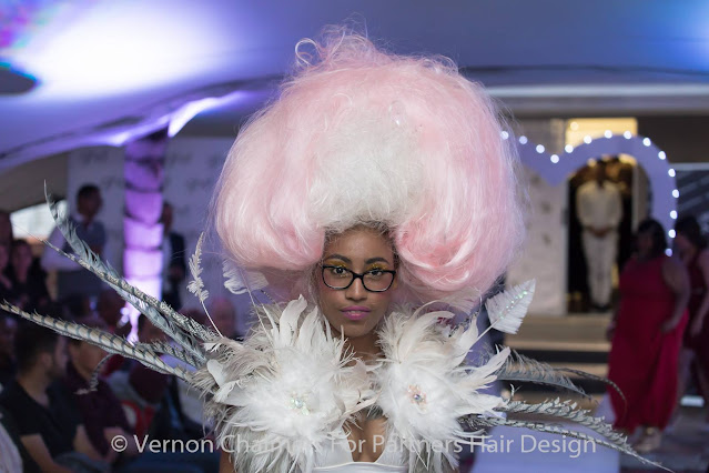 Canon EOS 6D @ 70mm / Canon 430 EX II (Bounced)